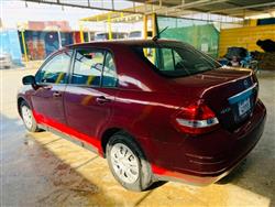 نيسان فيرسا